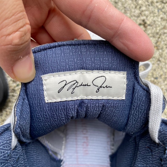 Authentic A Ma Maniére x Air Jordan 5 Photon Dust