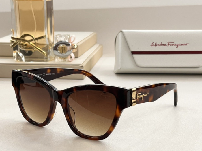Ferragamo Sunglasses AAAA-662