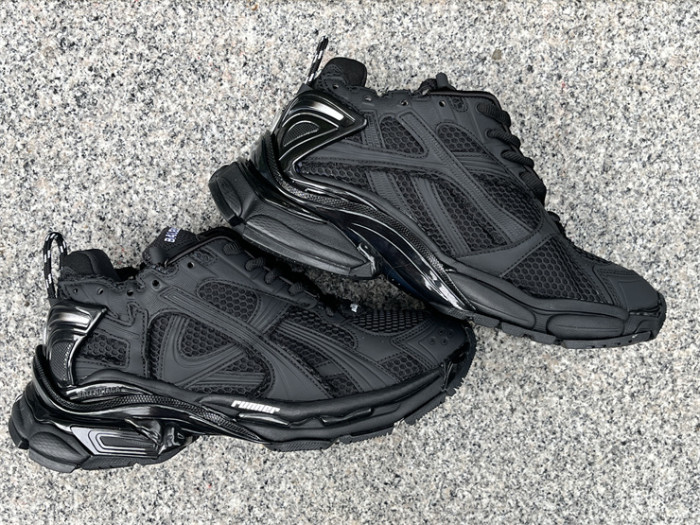 B 17FW Tripe-S High End Sneaker-428