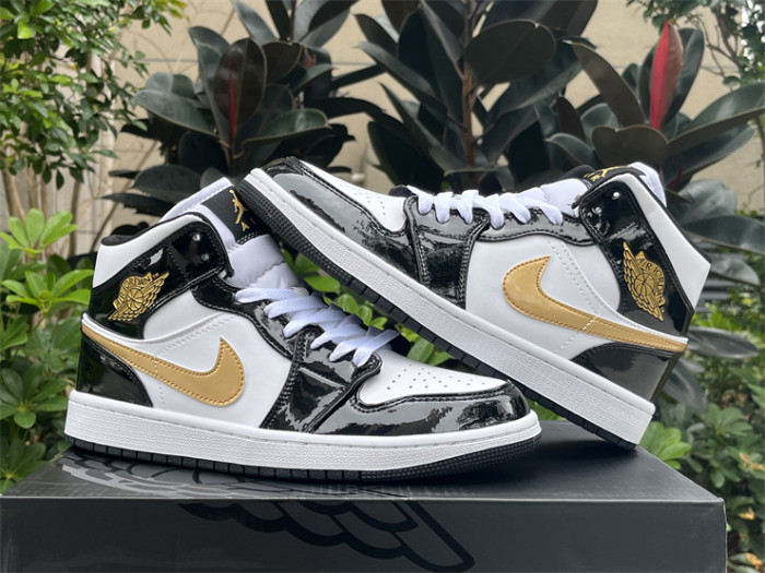Authentic Air Jordan 1 Mid Black Metallic Gold