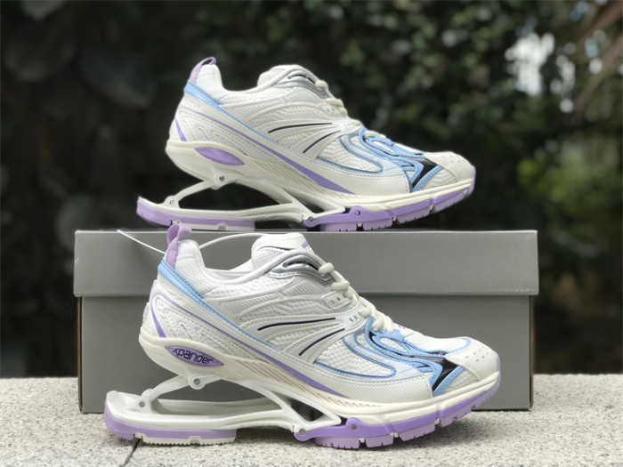 B 17FW Tripe-S High End Sneaker-344