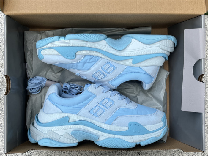 B 17FW Tripe-S High End Sneaker-423