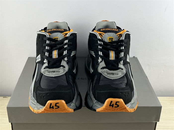 B 17FW Tripe-S High End Sneaker-442