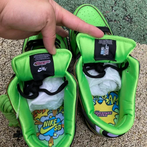 Authentic The Powerpuff Girls × Nike SB Dunk Low Pro QS Buttercup