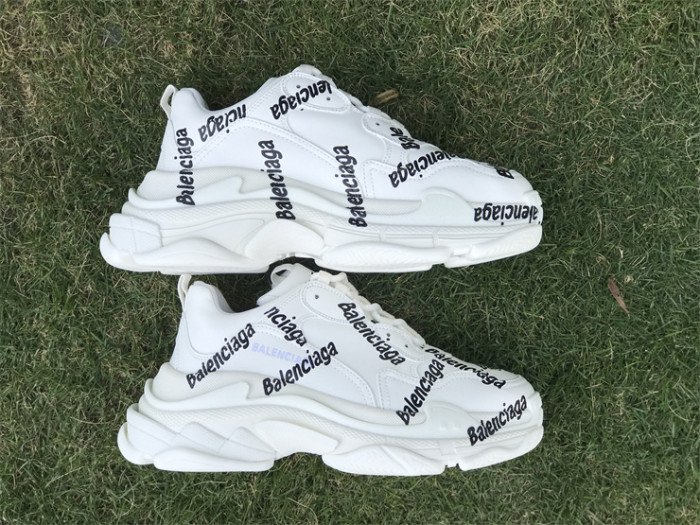 B 17FW Tripe-S High End Sneaker-330