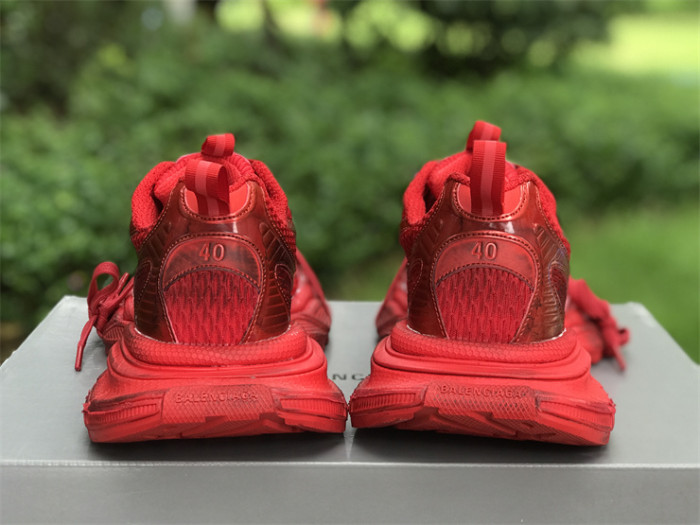 B 17FW Tripe-S High End Sneaker-399