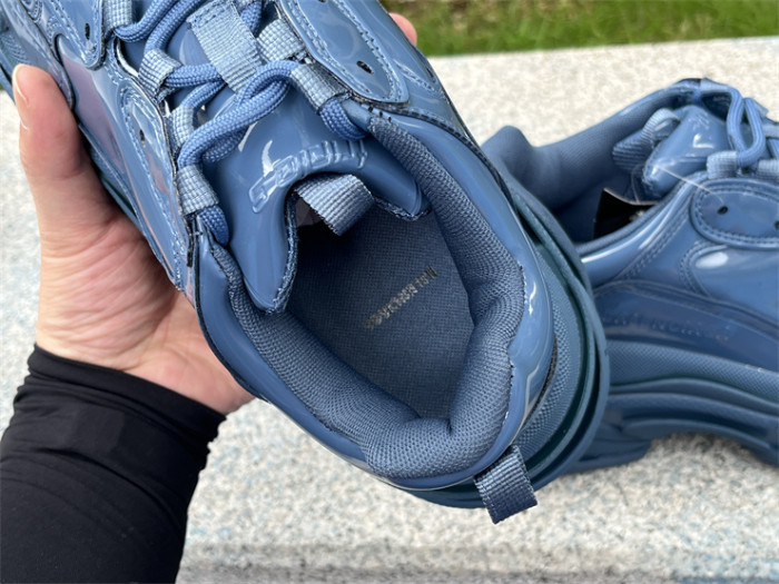 B 17FW Tripe-S High End Sneaker-420