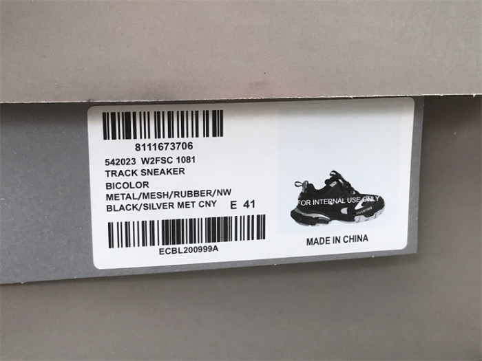 B 17FW Tripe-S High End Sneaker-395