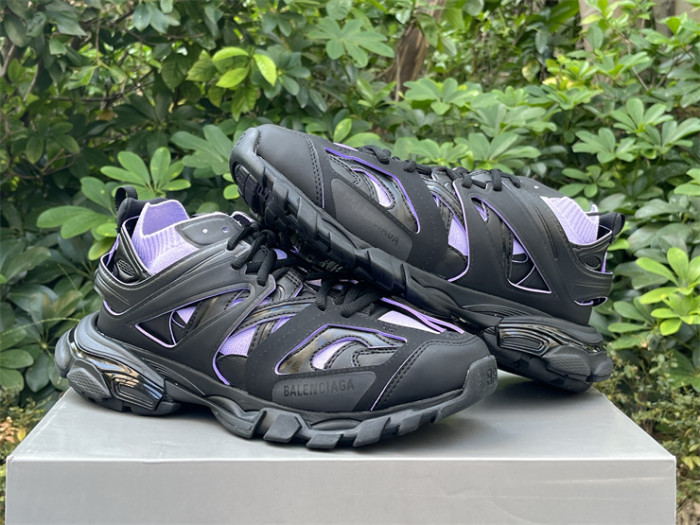 B 17FW Tripe-S High End Sneaker-434