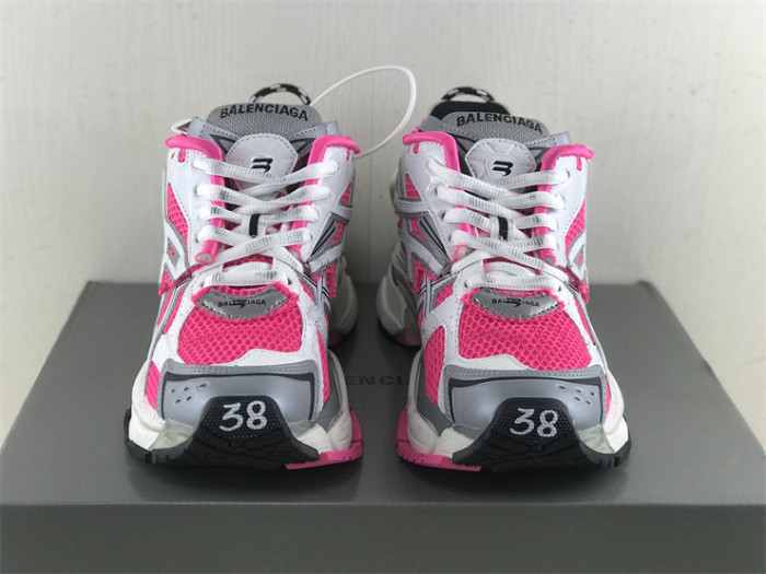 B 17FW Tripe-S High End Sneaker-332