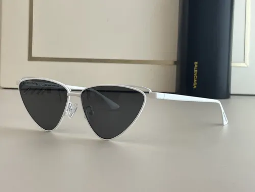 B Sunglasses AAAA-180