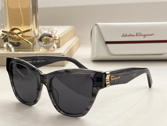Ferragamo Sunglasses AAAA-660