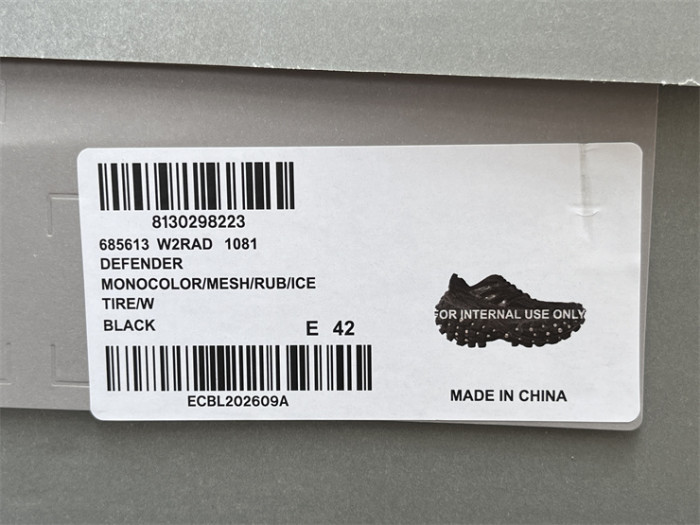 B 17FW Tripe-S High End Sneaker-415