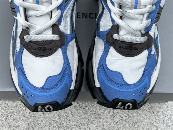 B 17FW Tripe-S High End Sneaker-429