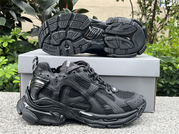 B 17FW Tripe-S High End Sneaker-428