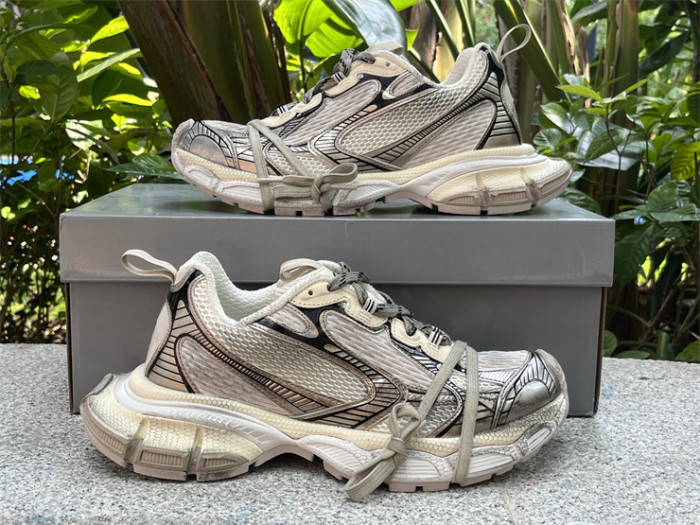 B 17FW Tripe-S High End Sneaker-419