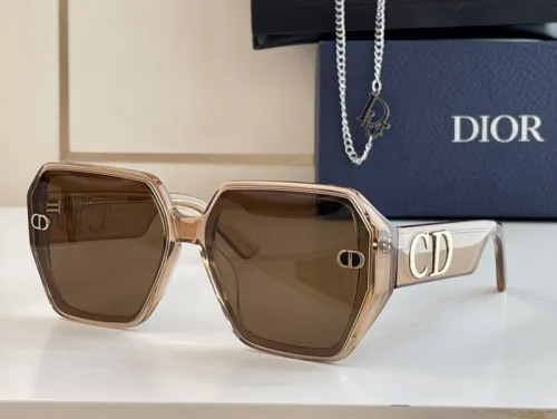 Dior Sunglasses AAAA-460