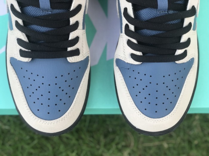 Authentic Nike Dunk Sb Low Pro “Light Cream”