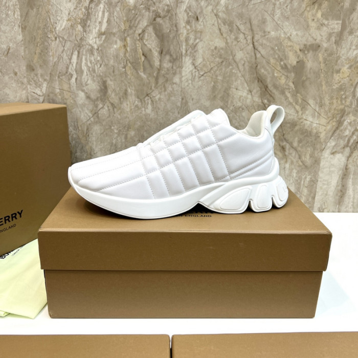 Super Max Burberry Shoes-004