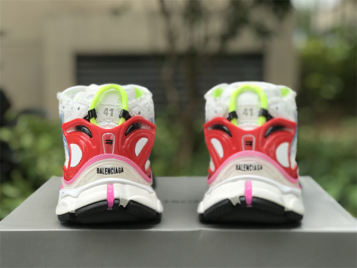 B 17FW Tripe-S High End Sneaker-382