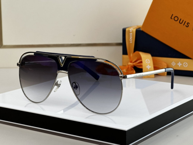 LV Sunglasses AAAA-2082