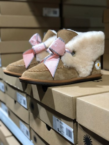 UG Boots Women-144