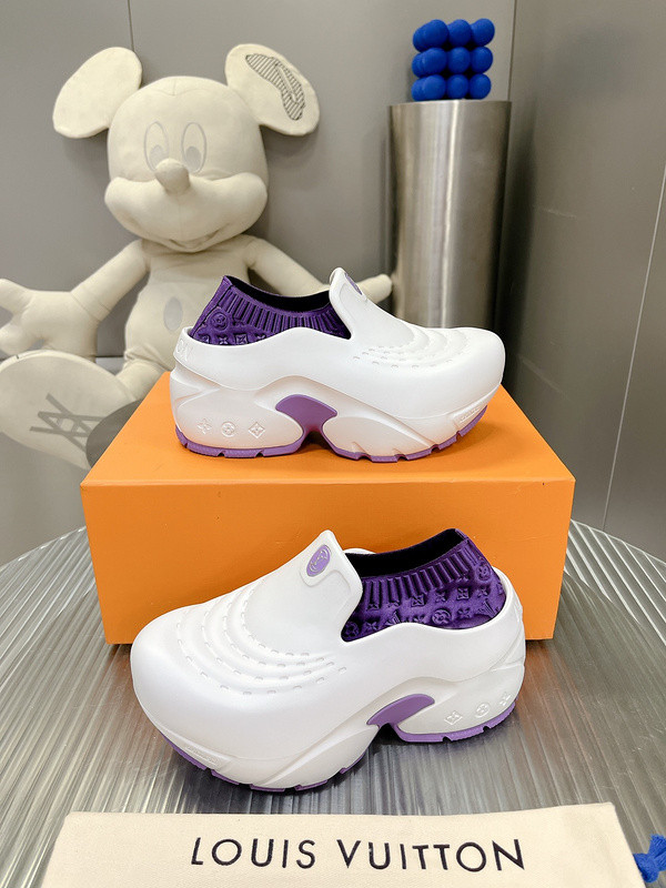 LV Women Shoes 1:1 Quality-929