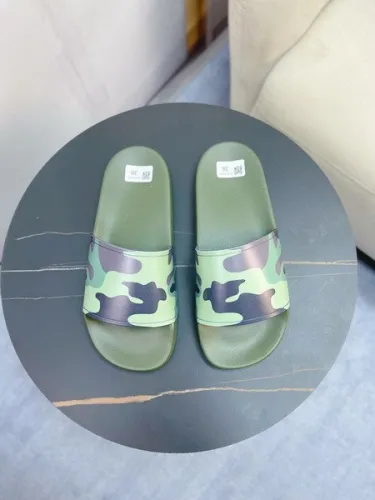 Burberry women slippers AAA-022