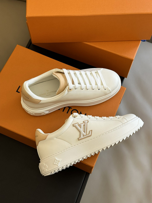 LV Women Shoes 1：1 Quality-913