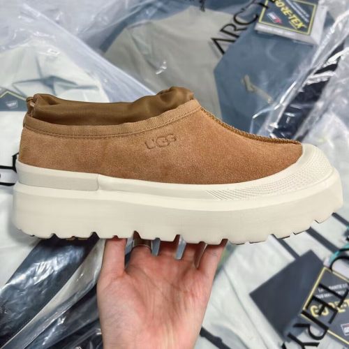 UG Boots Men-059