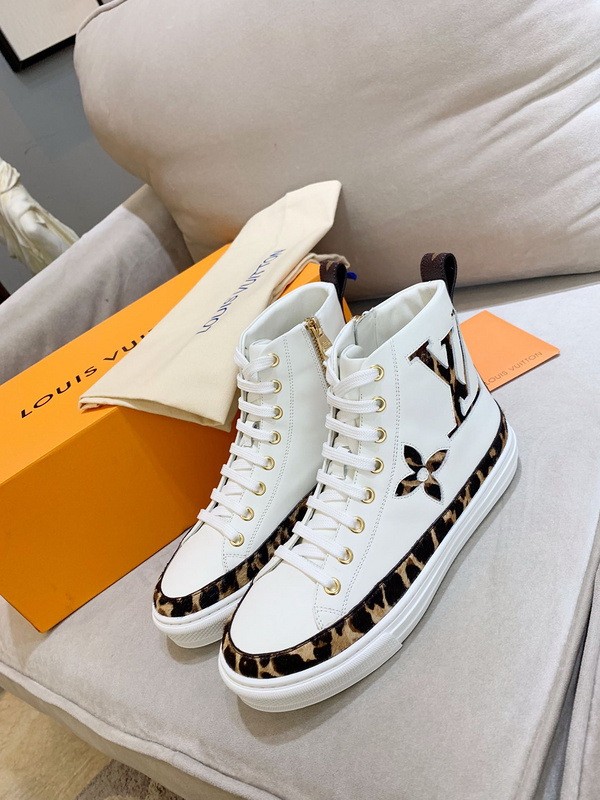 LV Women Shoes 1:1 Quality-432