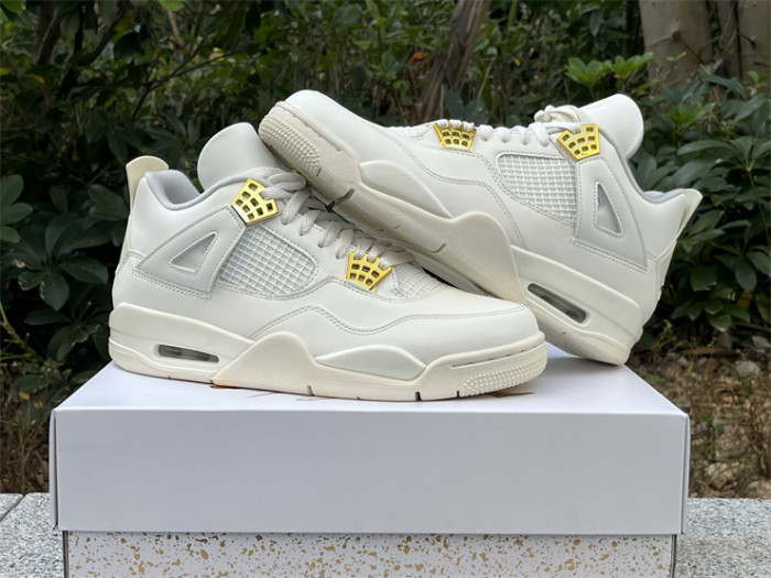 Air Jordan 4 Retro 'Metallic Gold'