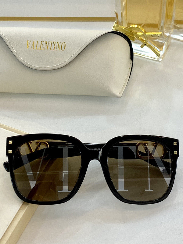 V Sunglasses AAAA-393