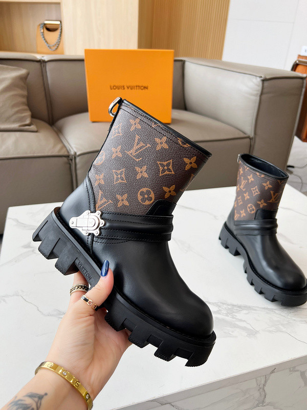 LV Women Shoes 1:1 Quality-972