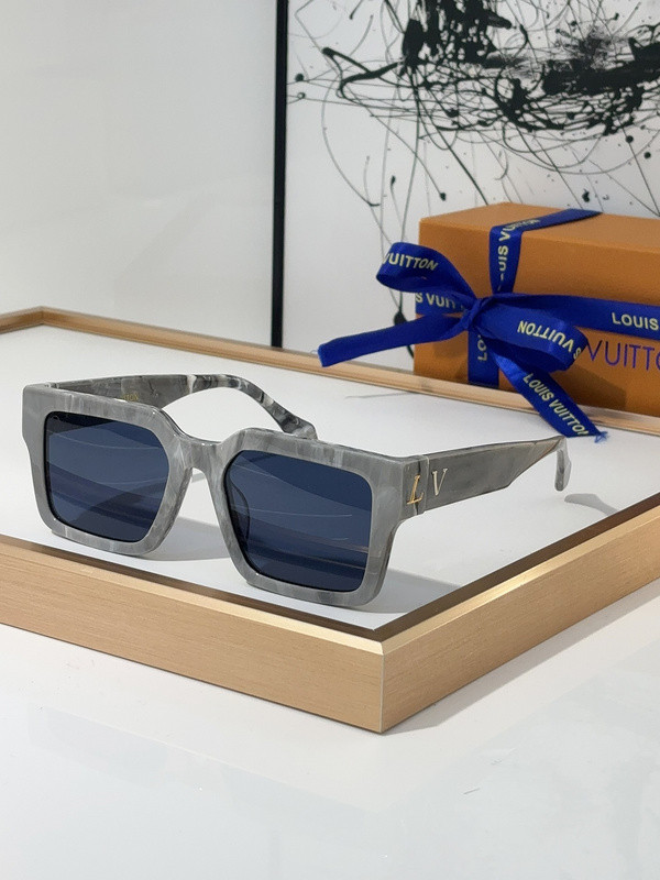 LV Sunglasses AAAA-4017