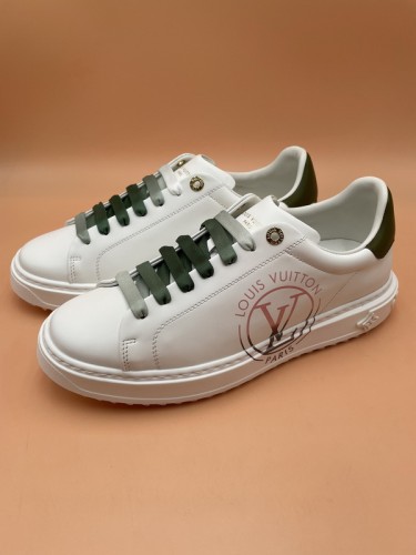 LV Women Shoes 1：1 Quality-826