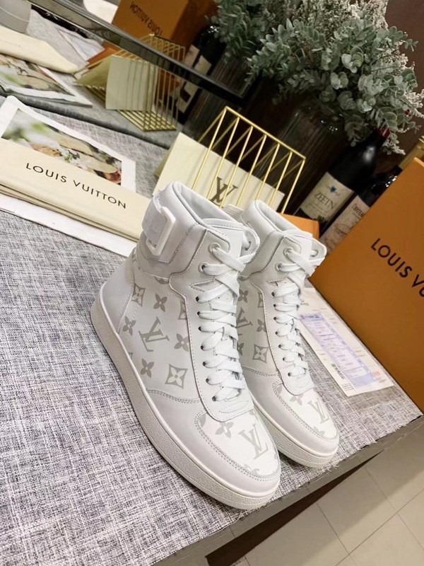 LV Women Shoes 1：1 Quality-427