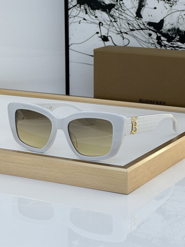 Burberry Sunglasses AAAA-2254