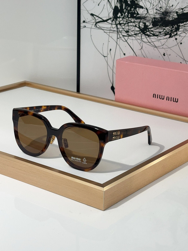Miu Miu Sunglasses AAAA-818
