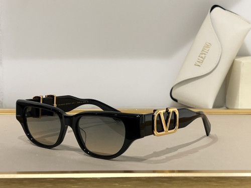 V Sunglasses AAAA-357