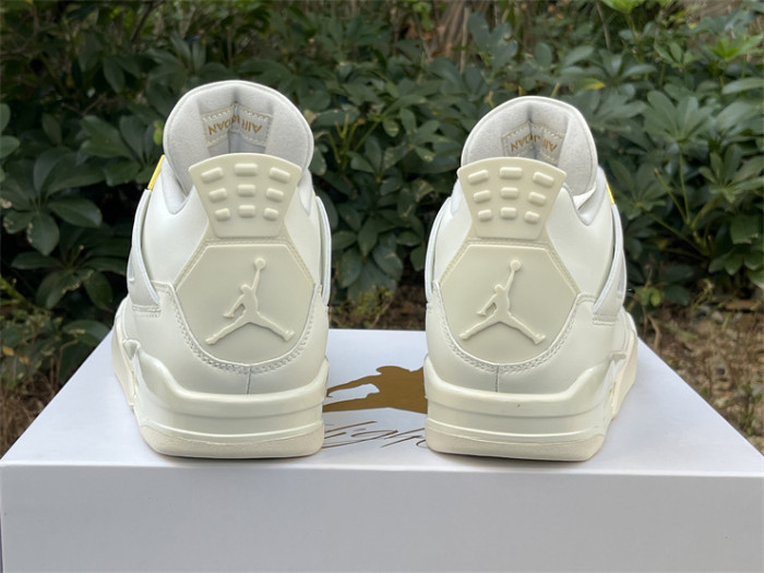 Air Jordan 4 Retro 'Metallic Gold'