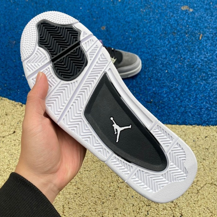 Authentic Air Jordan 4 Retro “Fear” 2021