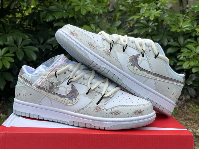 Authentic Nike Dunk Low Neutral