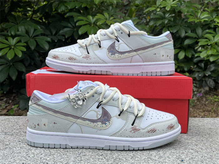 Authentic Nike Dunk Low Neutral