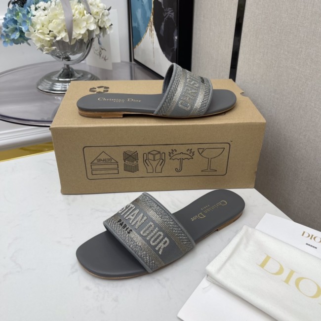 Dior women slippers 1:1 quality-149