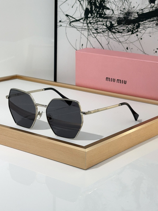 Miu Miu Sunglasses AAAA-855