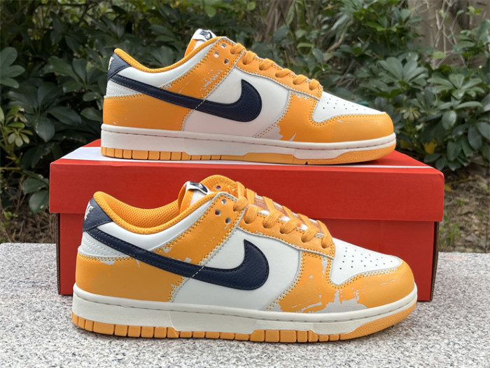 Authentic Nike Dunk Low Wear and Tear