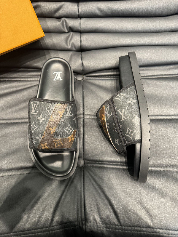 LV Sandals 1:1 Quality-759