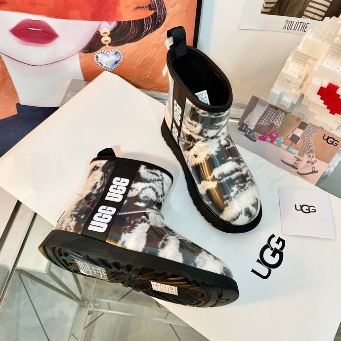 UG Boots Women-009
