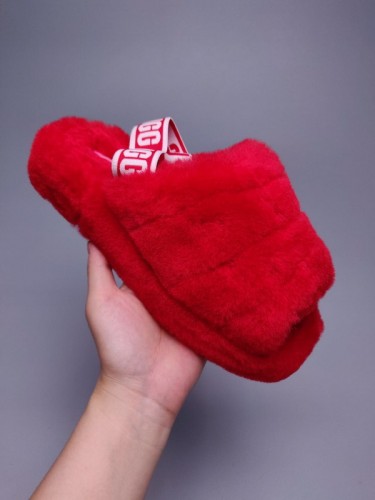 UG Sandals-013